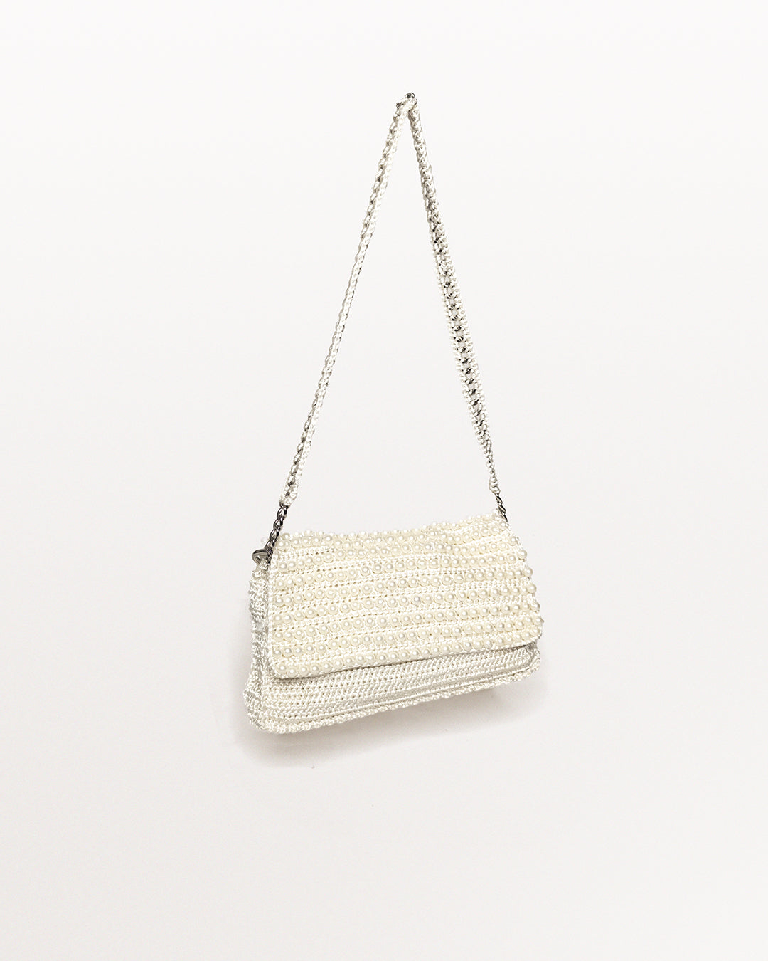 Vogue (White with Pearls)